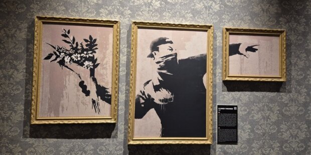 Banksy Kwiaty przeciw przemocy