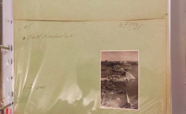 Most Kierbedzia w 1946 r. - resztki po zniszczeniu. Fot. Warszawa.pl