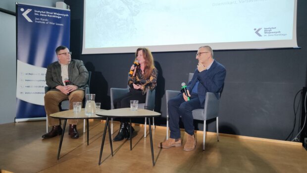 Na prezentacji zdjęć Andrzeja Nitscha - od lewej Bartosz Gondek, Aldona Machnowska-Góra, Jerzy S. Majewski. Fot. Warszawa.pl