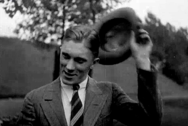 Stanisław Petkiewicz - Międzynarodowe zawody lekkoatletyczne w Warszawie w 1931 r. Kadr z filmu Wytwórni Doświadczalnej z ul. Ordynackiej 5, sygnatura MF.601, w repozytorium Filmoteki Narodowej. Fot. Wytwórnia Doświadczalna