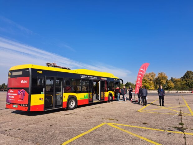 X Ogólnopolski Konkurs Kierowców Komunikacji Miejskiej - autodrom na Bemowie. Fot. mat. prasowy