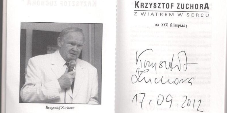 ''Z wiatrem w sercu'' Krzysztofa Zuchory - z autografem autora. Źr. fotografii okiemjadwigi.pl Fot. OkiemJadwigi.pl