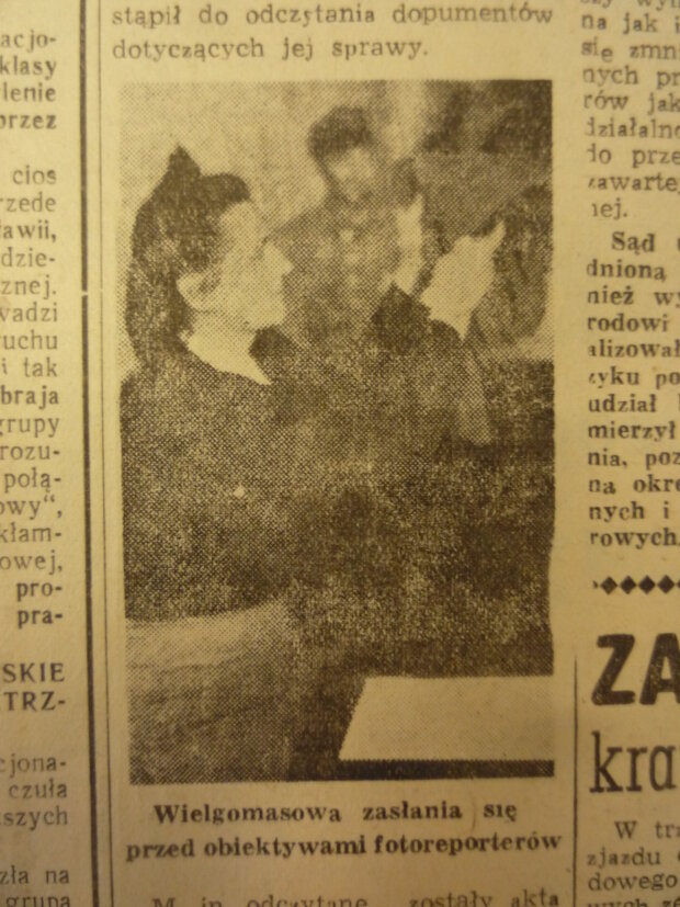 Wycinek prasowy. Zdjęcie H. Wielgomasowej z czasu procesu w Warszawie 1948 r. Fot. arch. autora