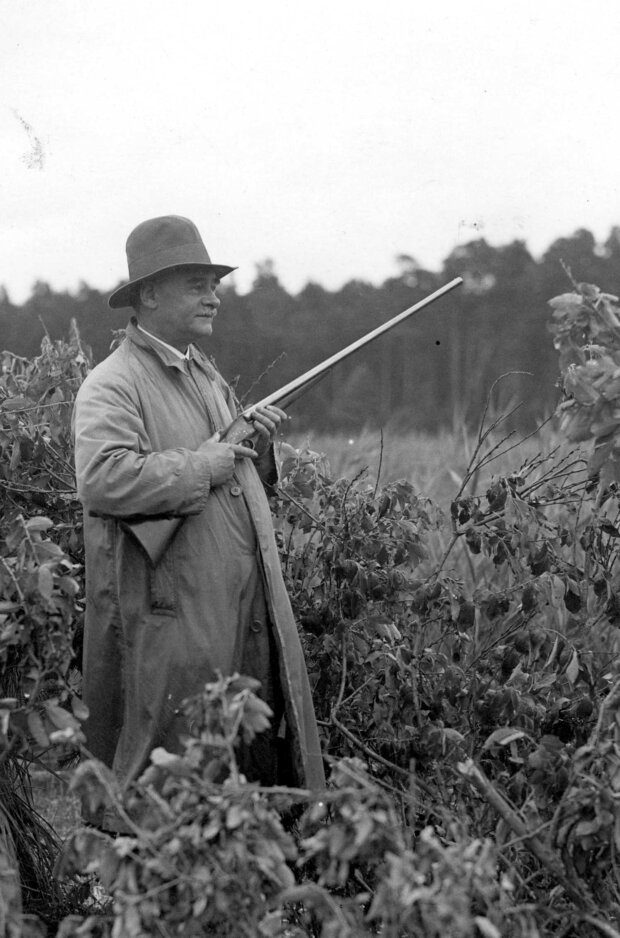 Herman Knothe - podczas polowania. Fot. arch. NAC