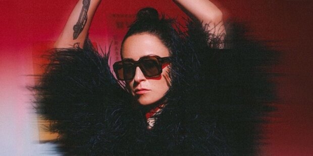 Natalia Przybysz zaprasza na Dzień Kobiet