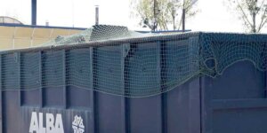 Siatki na kontenery przemysłowe. Fot. mat. prasowy