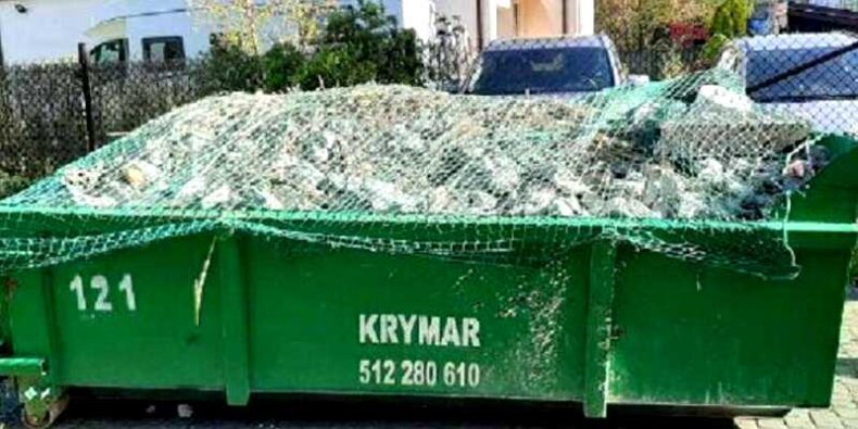 Wywóz gruzu i odpadów w Warszawie. Fot. Mat prasowy