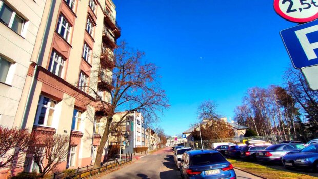 Kamienica Alfreda Binzera - widok z ulicy Klonowej. Fot. Warszawa.pl