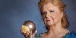 Stanisława Celińska i tajemnicza kula