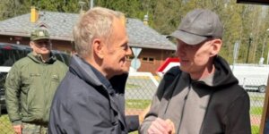 Andrzej Poczobut i Donald Tusk