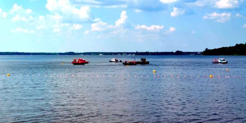 Zalew Zegrzyński - pokazy ratownicze i gaśnicze w maju 2024 r.