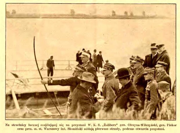 Wycinek prasowy - Otwarcie przystani WKS Żoliborz - strzelnica - Sporty Wodne 1928, nr 12. Fot. arch. MSiT