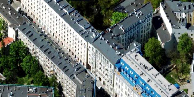 Kamienica Adama Jaszczołta w kształcie litery L - ul. Śniadeckich 10. System zdjęć ''Warszawa Ukośna'' UM Warszawy. Fot. MGGP Areo