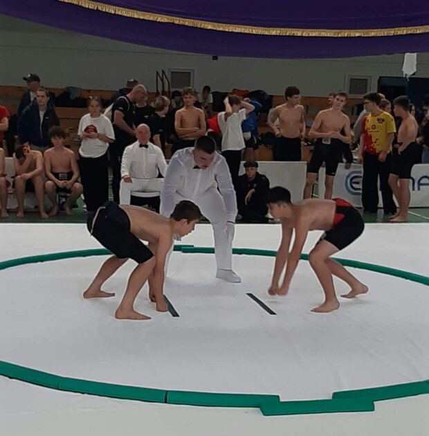 MMM w sumo rozpoczęcie walki
