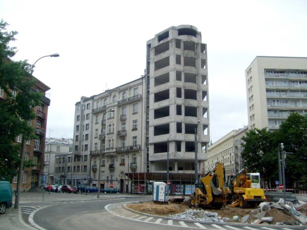 Szkieletor - pl. Politechniki. Zdjęcie z 02-07-2011 r. Fot. Warszawa.pl